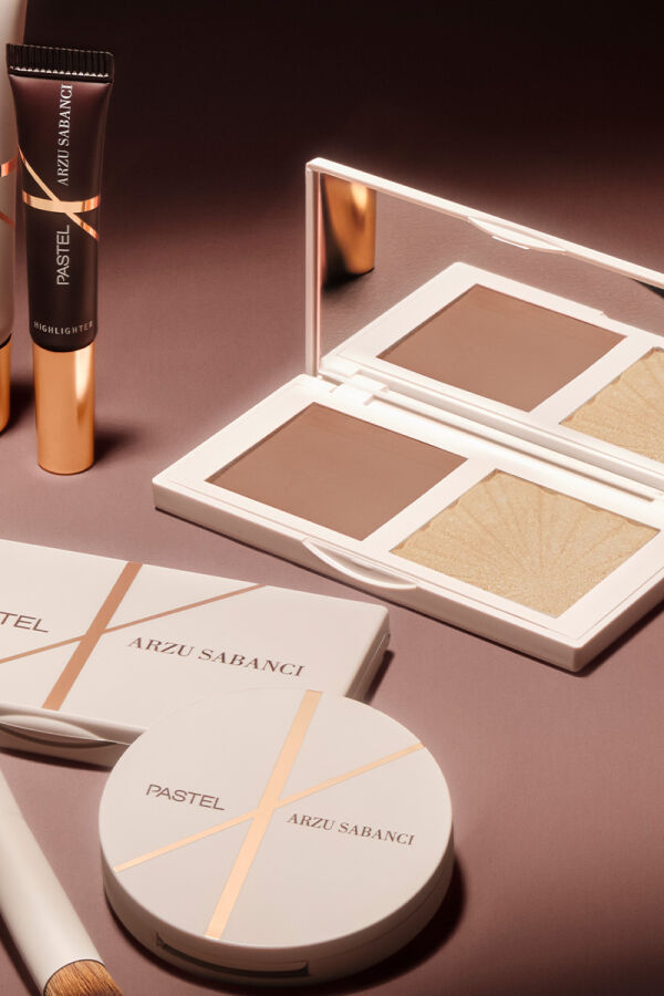 Pastel X Arzu Sabancı Duo Bronzer & Highlighter Set - 4