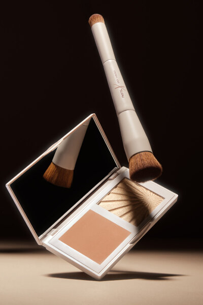 Pastel x Arzu Sabancı Duo Bronzer & Highlighter + Large Duo Brush | Bronz & Aydınlık Ten Makyajı Seti - Pastel (1)