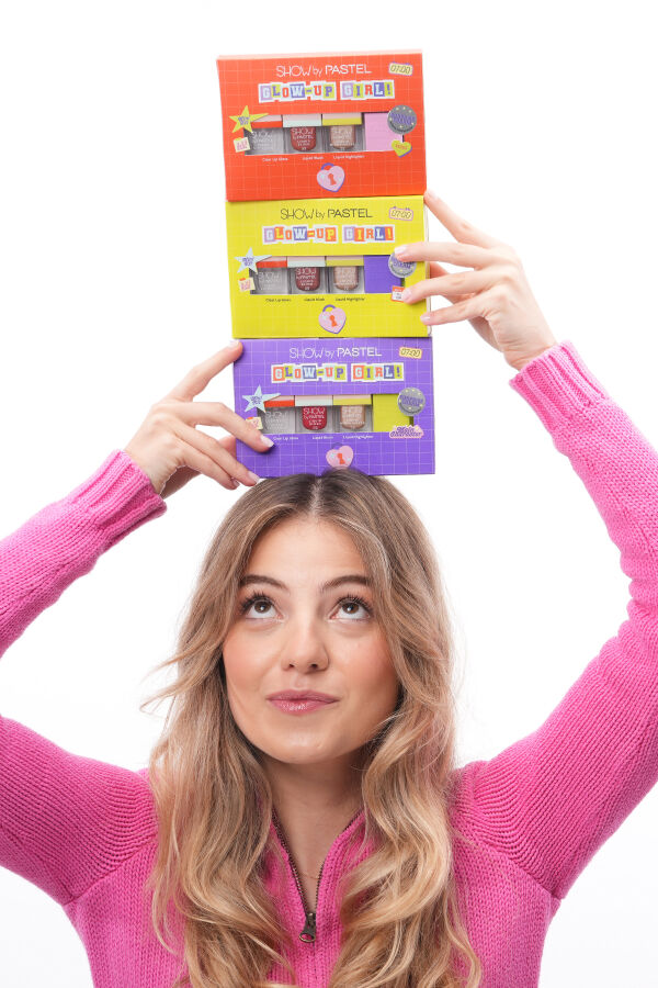 Show By Pastel Glow-Up Girl! That Girl Mini Kit (Liquid Blush Mini 59 & Liquid Highlighter Mini 72 & Clear Lip Gloss Mini) - 5